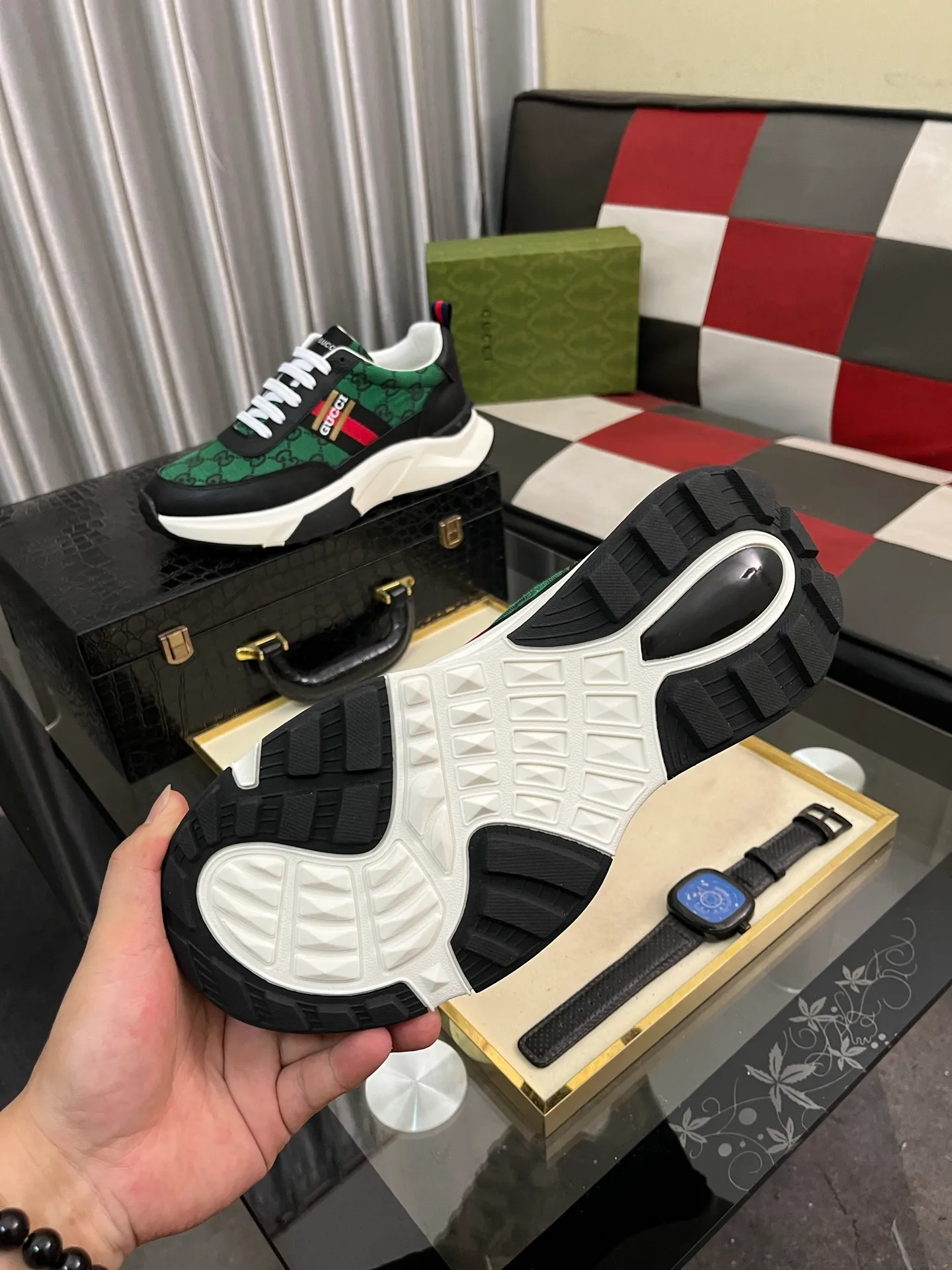 Men's Men's Shoes 💰458 ⌚️⌚️[GUCCI] Gucci men's casual shoes are absolutely popular 🔥The ultimate matching item for trendy men! The charm of super texture is irresistible, the main recommendation, the flower leather color is bright! The upper is made of high-quality brand printed fabric with cowhide, breathable leather lining and wear-resistant rubber sole, noble and elegant! Extremely comfortable🎁🎁You can be as handsome as you want💪 38-445⃣️colors available